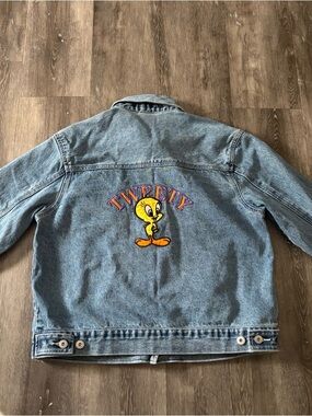Vintage Tweety Bird Denim Jacket Looney Tunes Embroidered Warner Bros M/L 90s